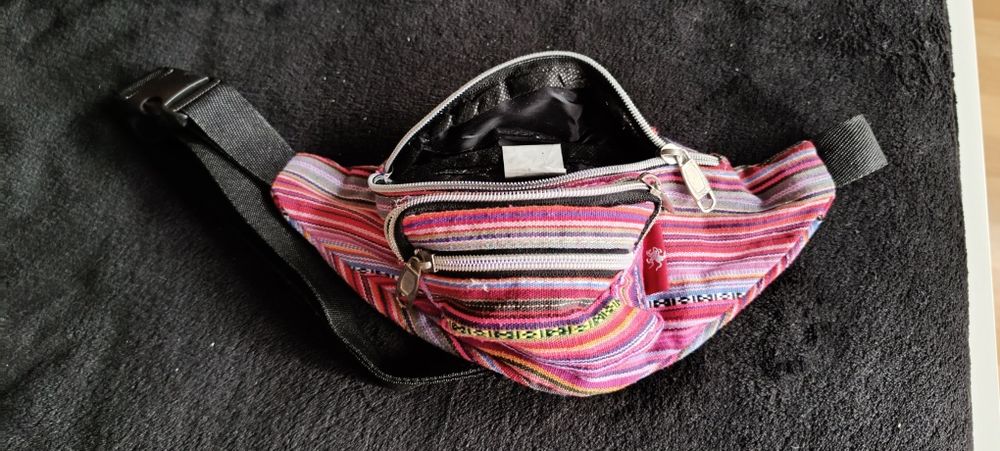 Bolsa de cintura colorida
