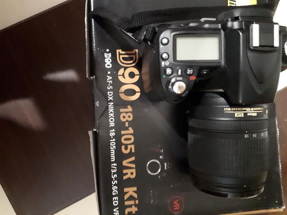 фотокамера NIKON D-90