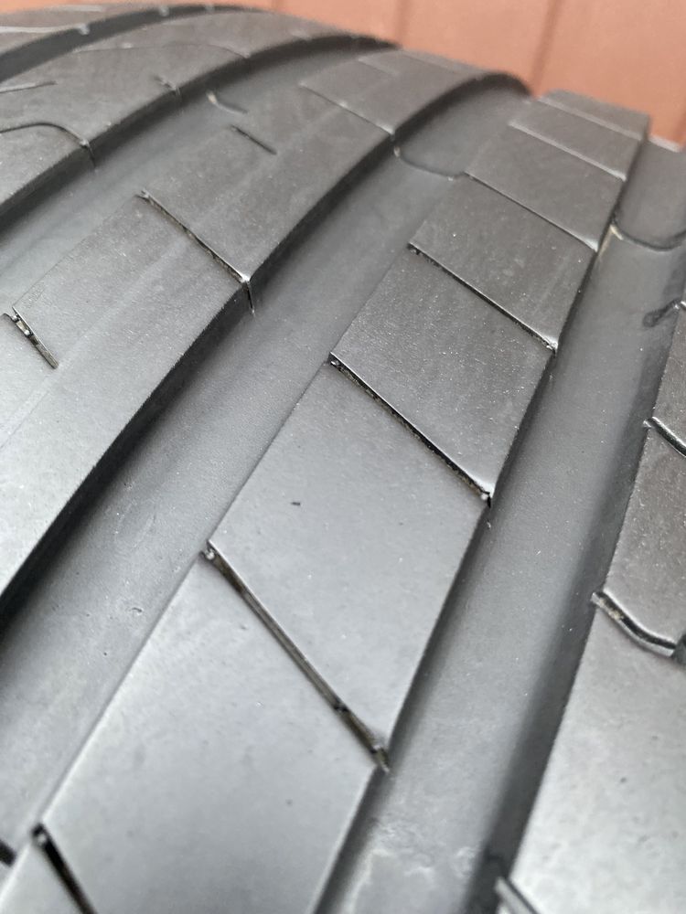 Opona 255/40r18 Pirelli Cinturato P7 TM *