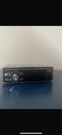 Radio pioneer MVH-1400UB