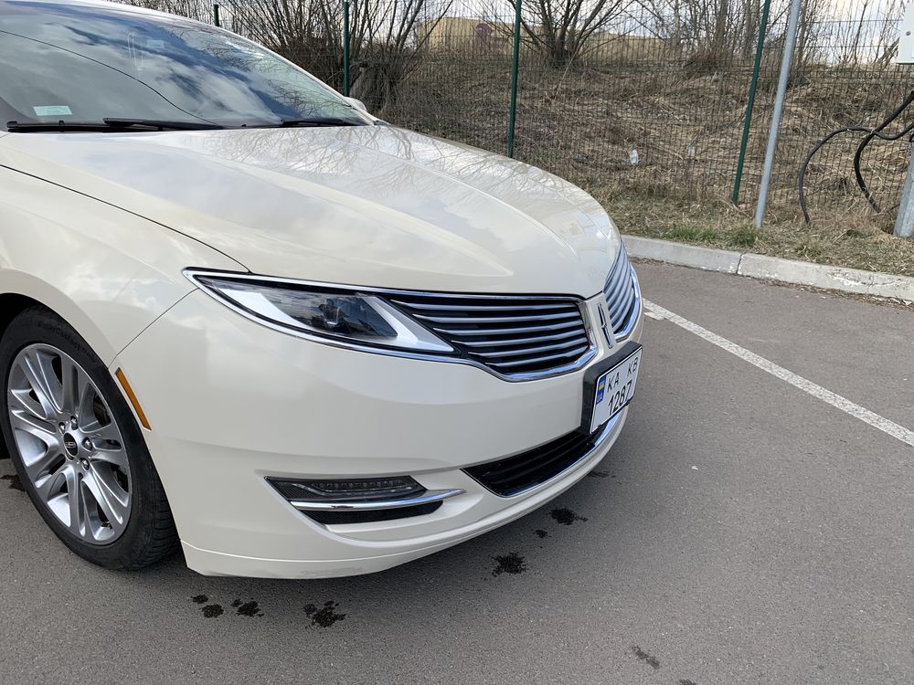 Lincoln MKZ Reserved