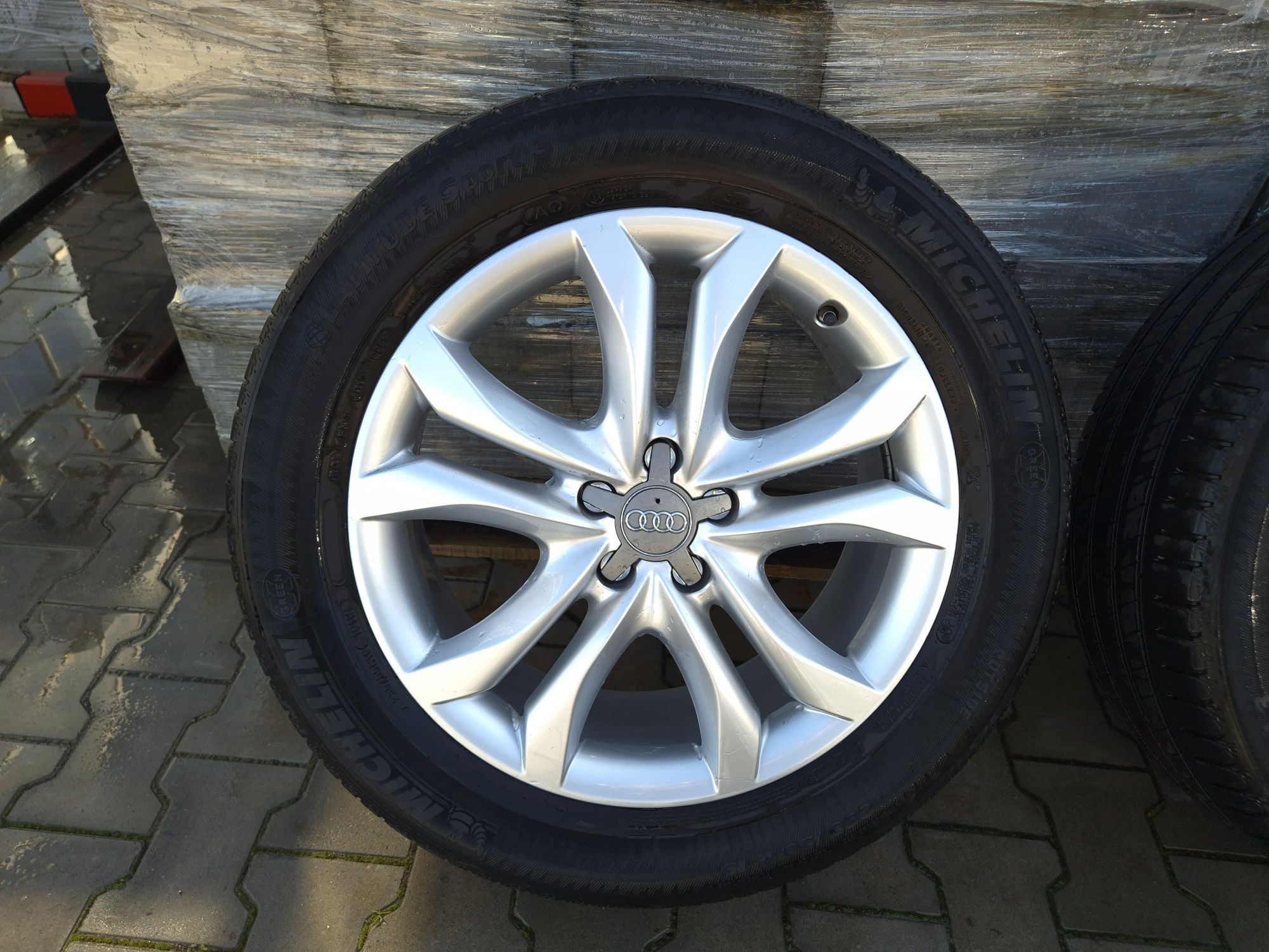 Koła 235/55/19  opony letnie AUDI Q3  Q5  stan idealny  5X112