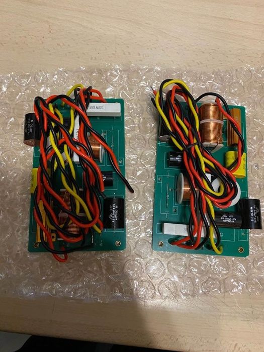 Crossover pasivo Q1 dual 10 line array crossover 2vias 400w RMS