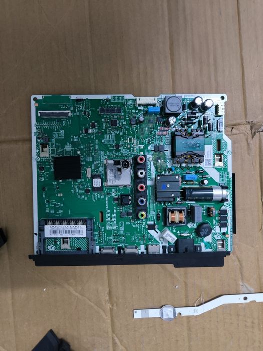 Peças para TV Samsung 
TV SAMSUNG TU32H5005FKXXC