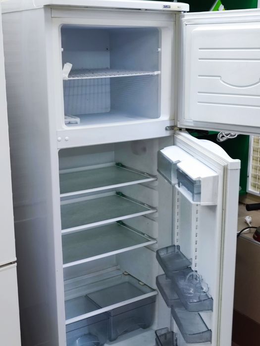 Продам холодильник Atlant MXM-2835-55
Розміри 60х185х63
Холодильна ка