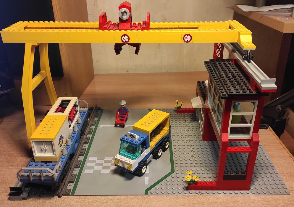 Lego 4555 Cargo Station вантажна станція, ретро лего, 1995