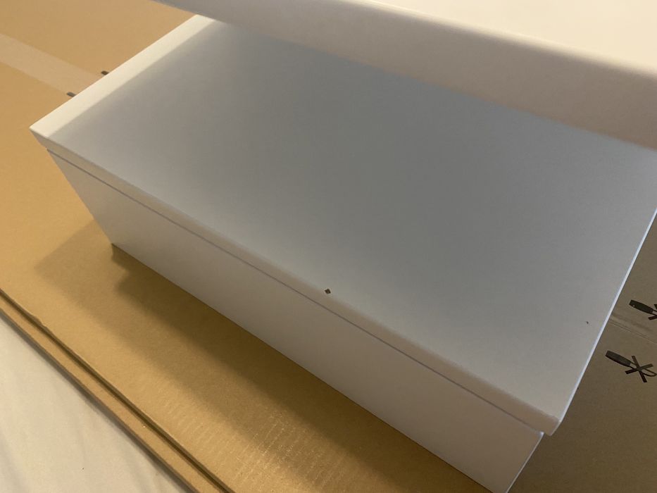 Biały stolik nocny wiszacy polmat polysk z szuflada