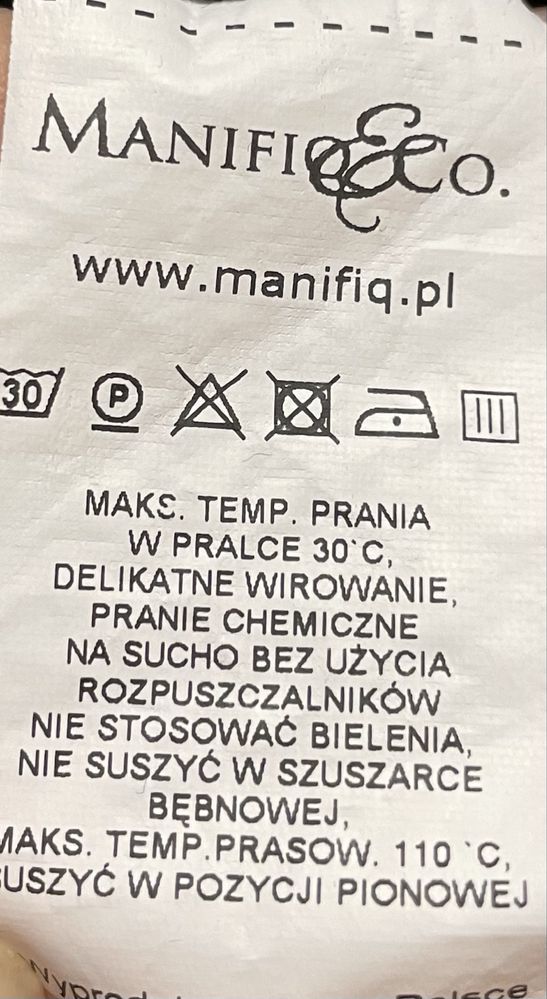 Sukienka czarna, elegancka, wieczorowa Manifiq & Co