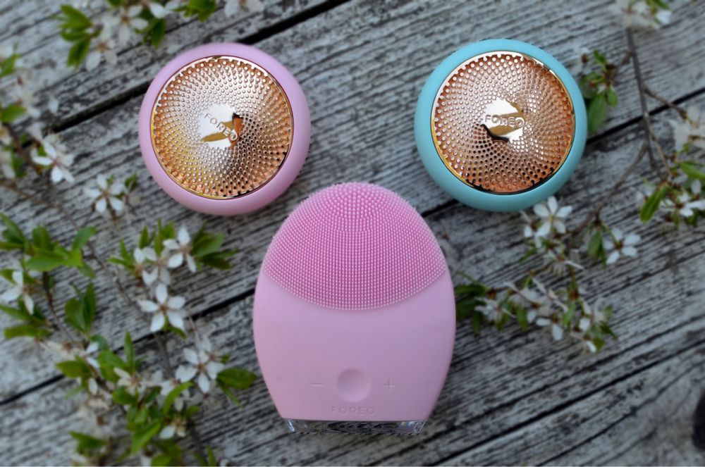 Щіточка масажер для вмивання та масажу обличчя foreo luna 2 pink