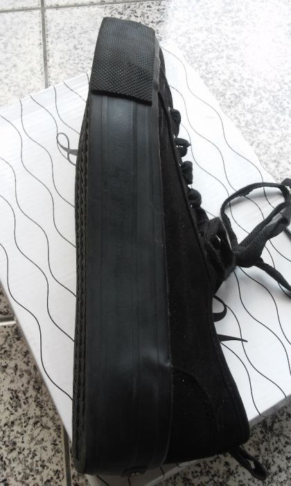 Sapatilhas pretas Springfield