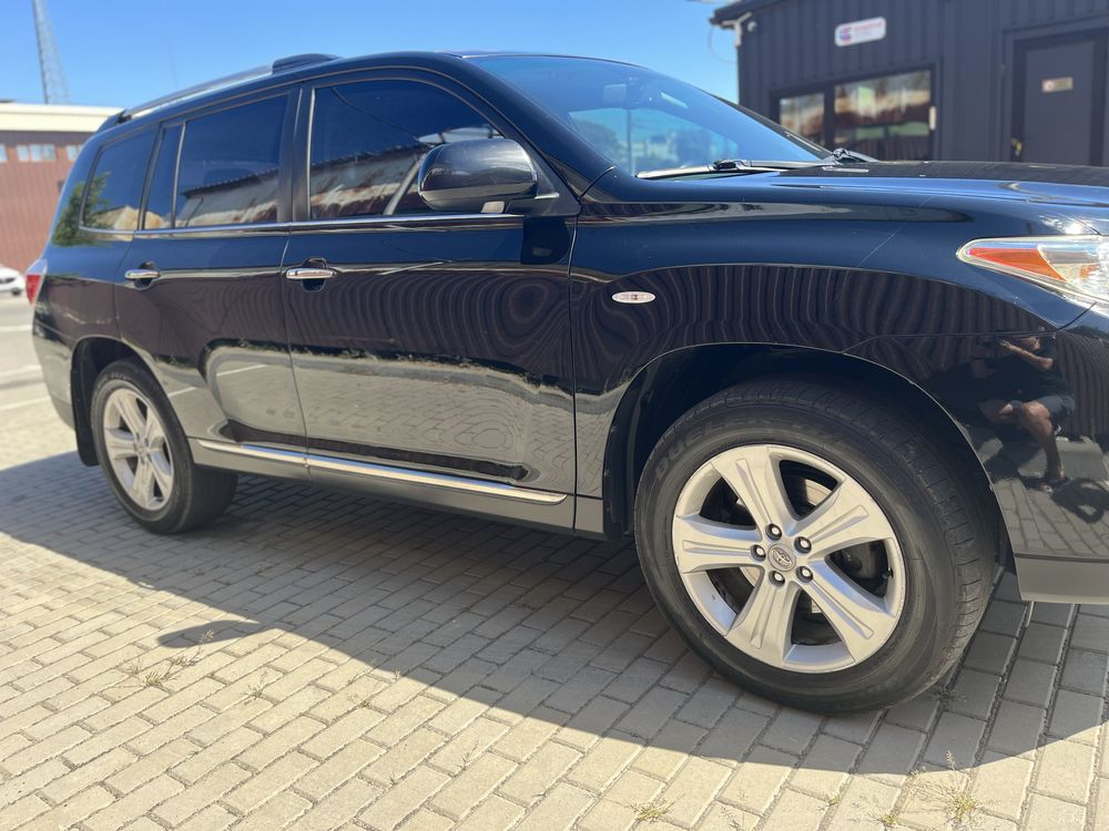 Toyota highlander