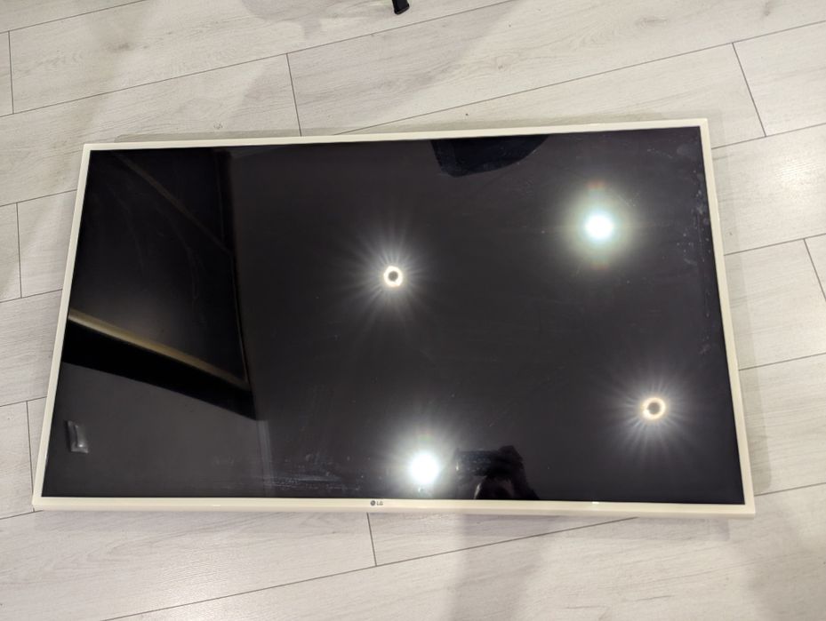 Телевізор LG на запчастини