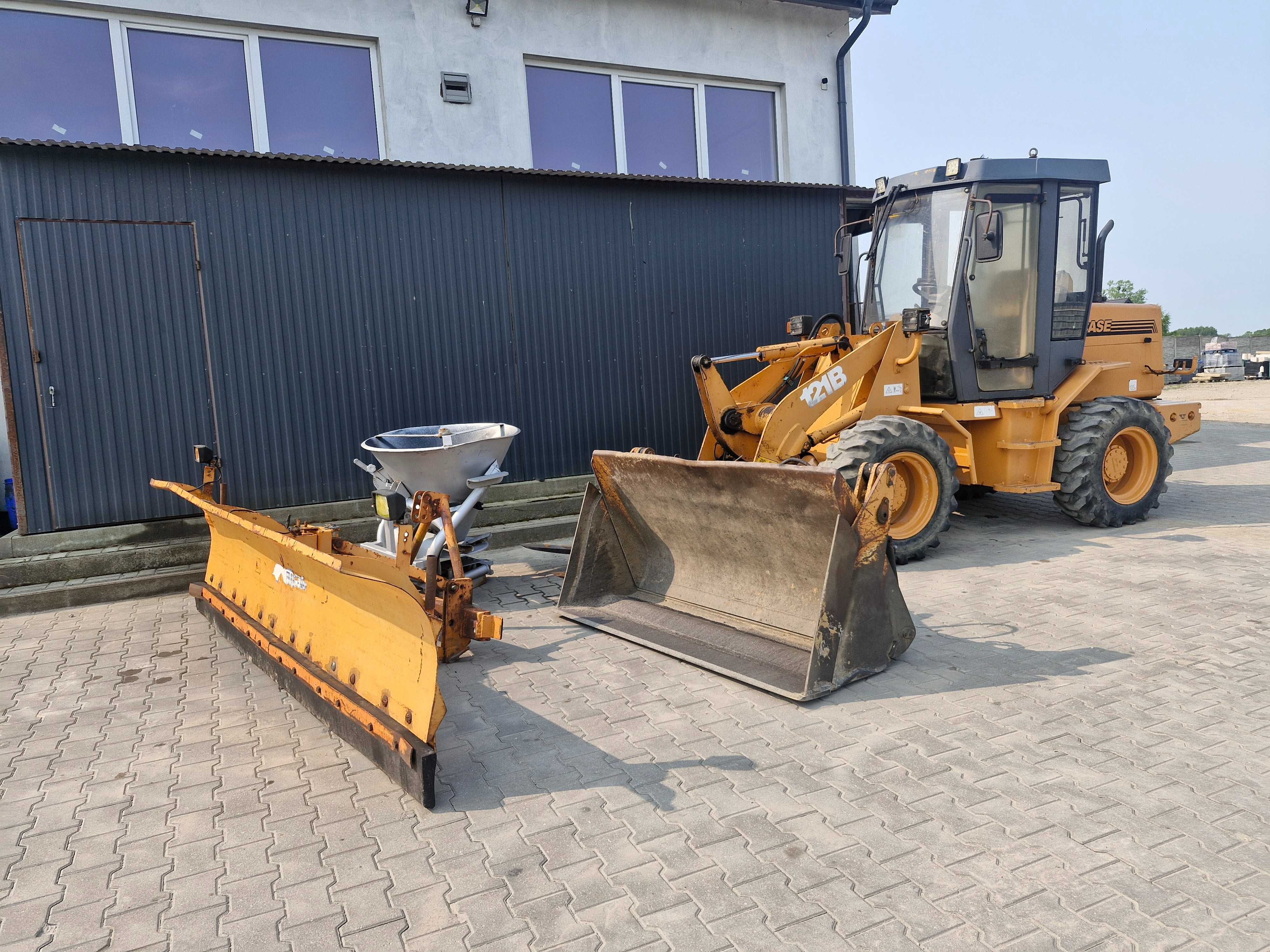 Ładowarka CASE 121B
