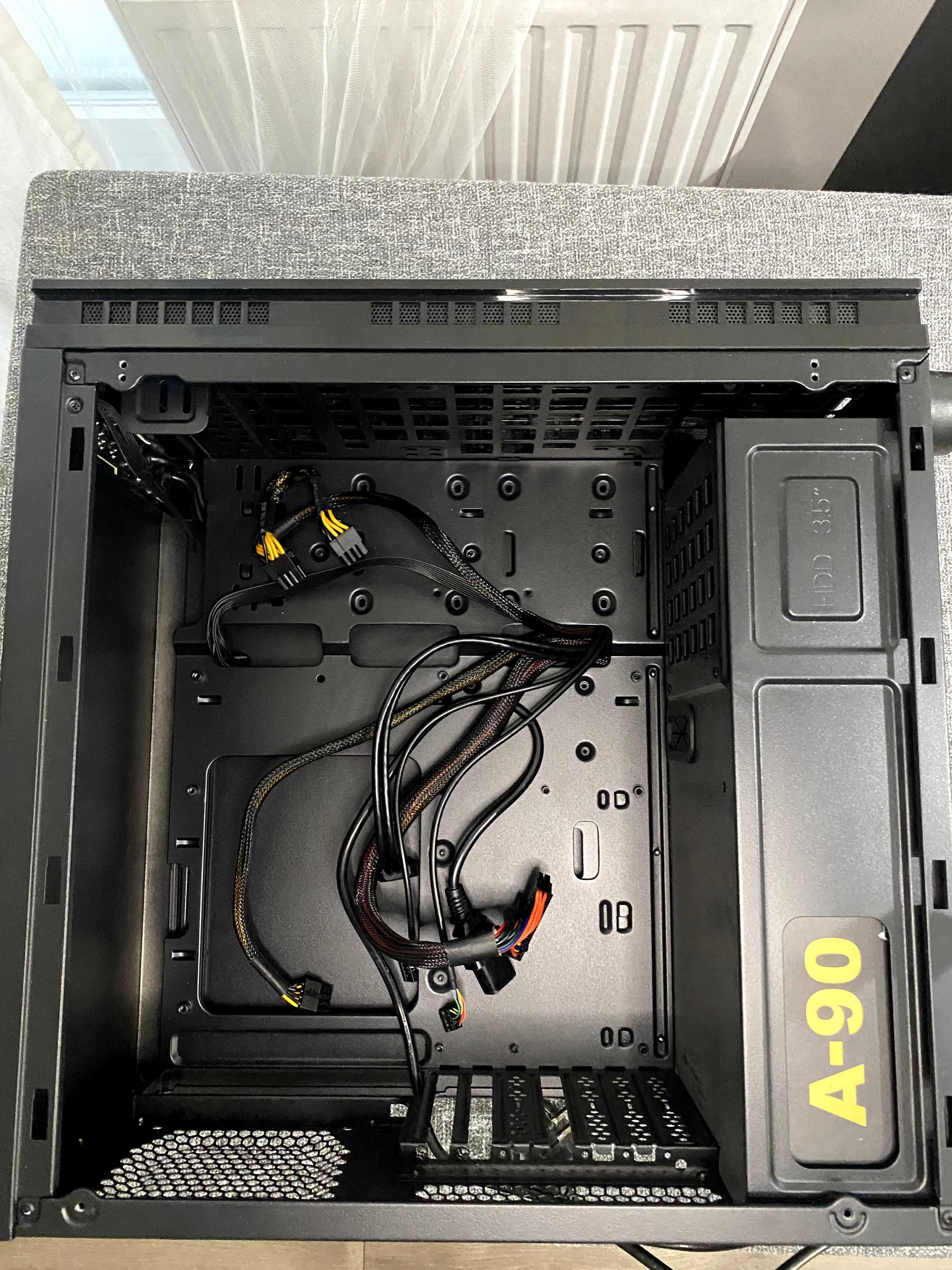 Obudowa Chieftec AL-02B-OP + zasilacz Chieftec A90 750W (GDP-750C)