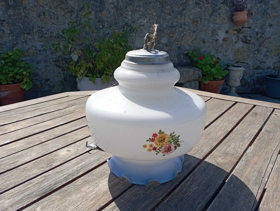 Candeeiros muito antigos