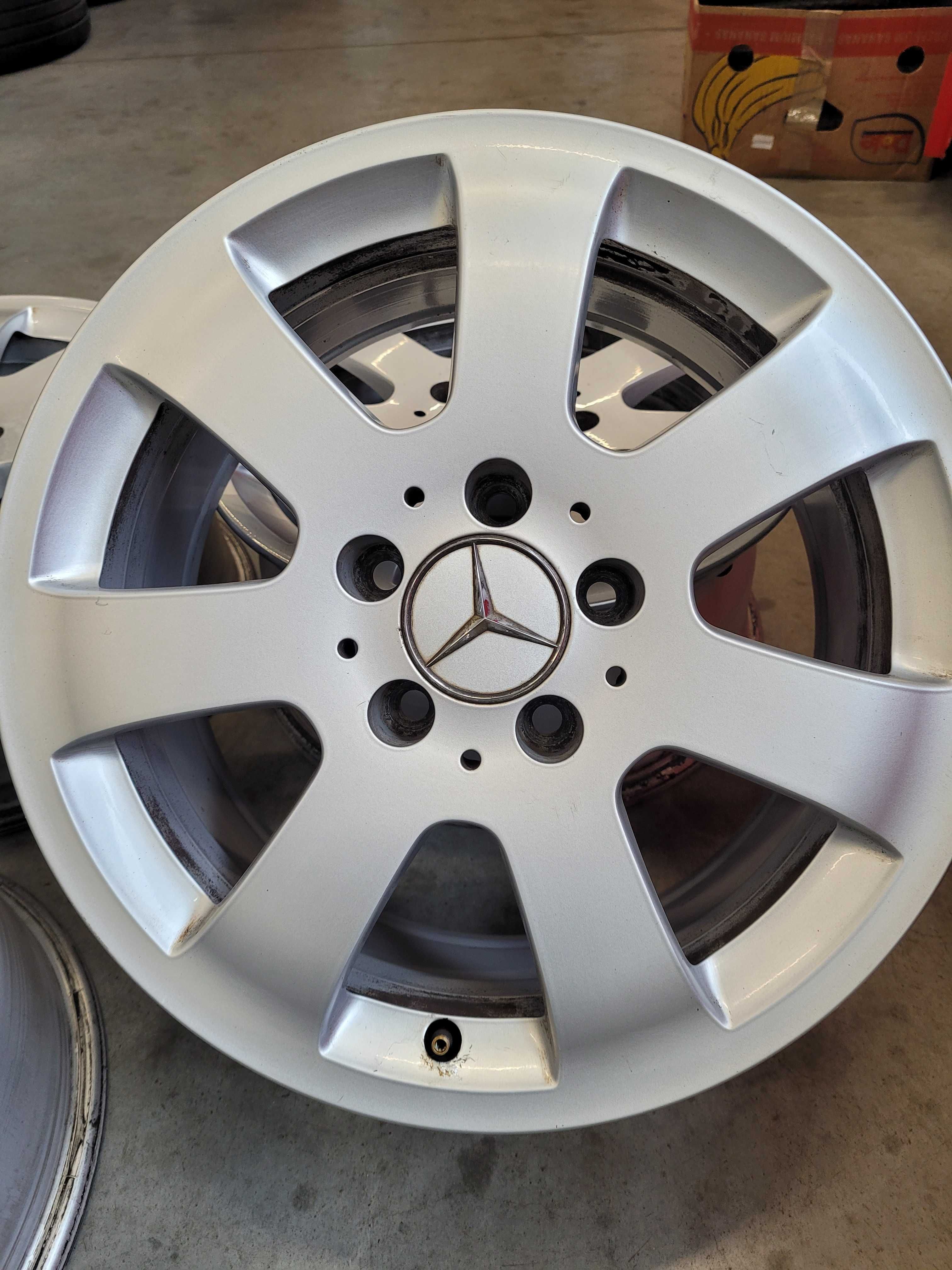 Komplet felg Mercedes R 16 rozstaw 5x112 ET 42 J 7,5