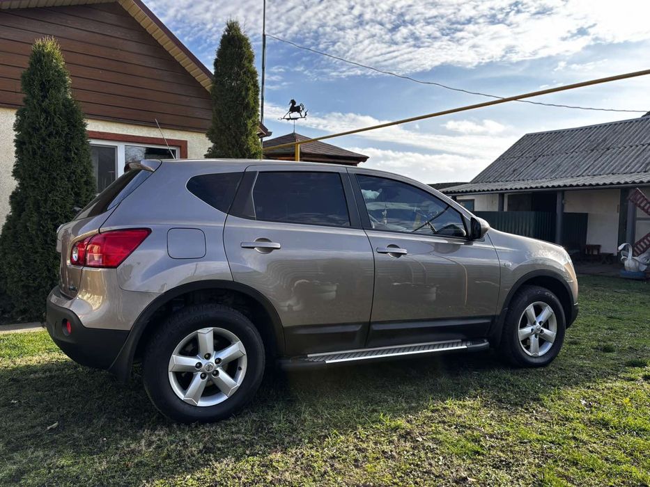 Продам Nissan Qashqai