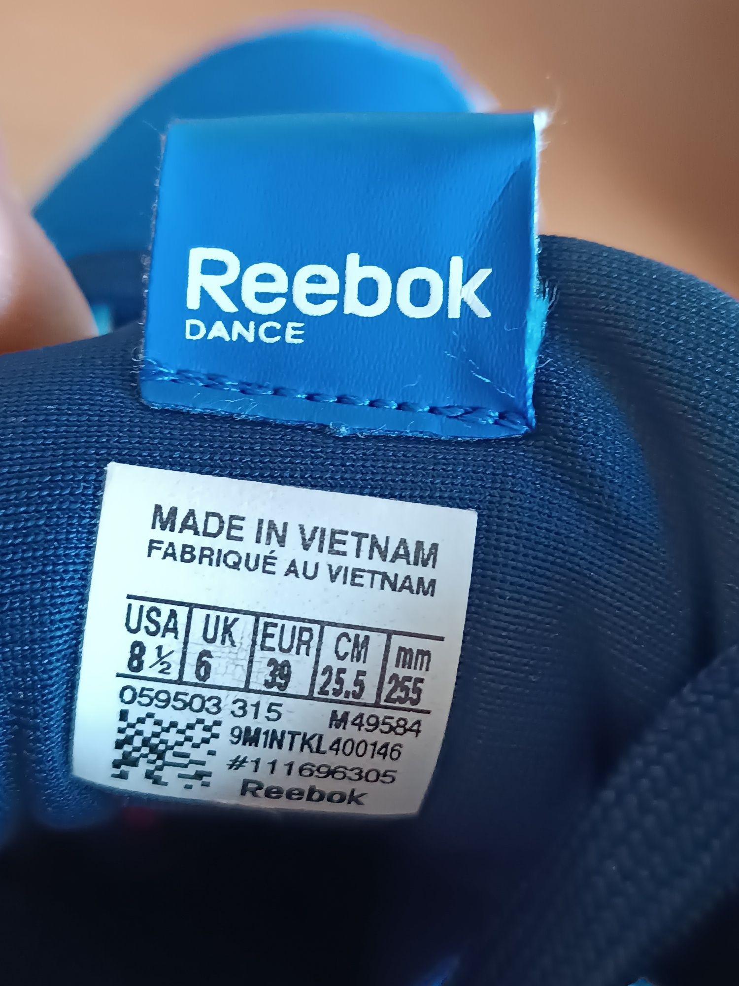 Jak nowe wygodne buty Sportowe męskie - damskie Reebok Dance Urtempo 3