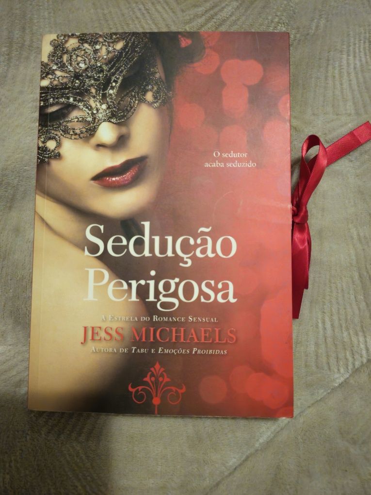 Livro "Sedução Perigosa" Jess Michaels