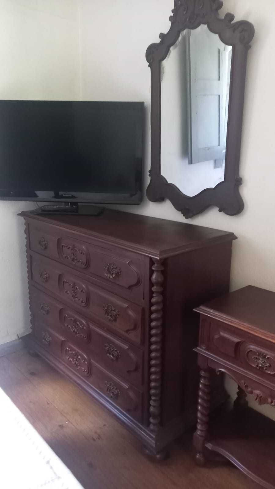 Conjunto de Mobília de Quarto