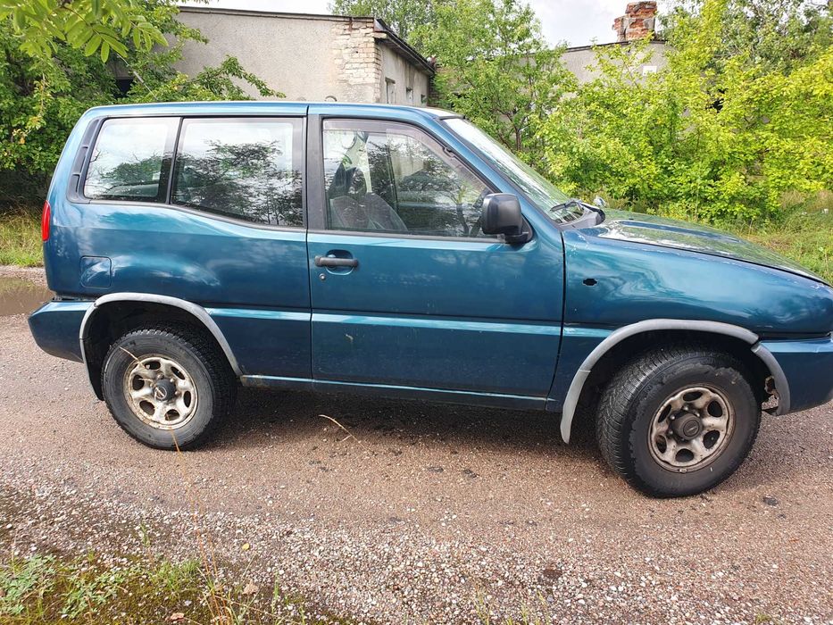 Nissan terrano krótki części 2.7 TD pompa mech dokumentacja
