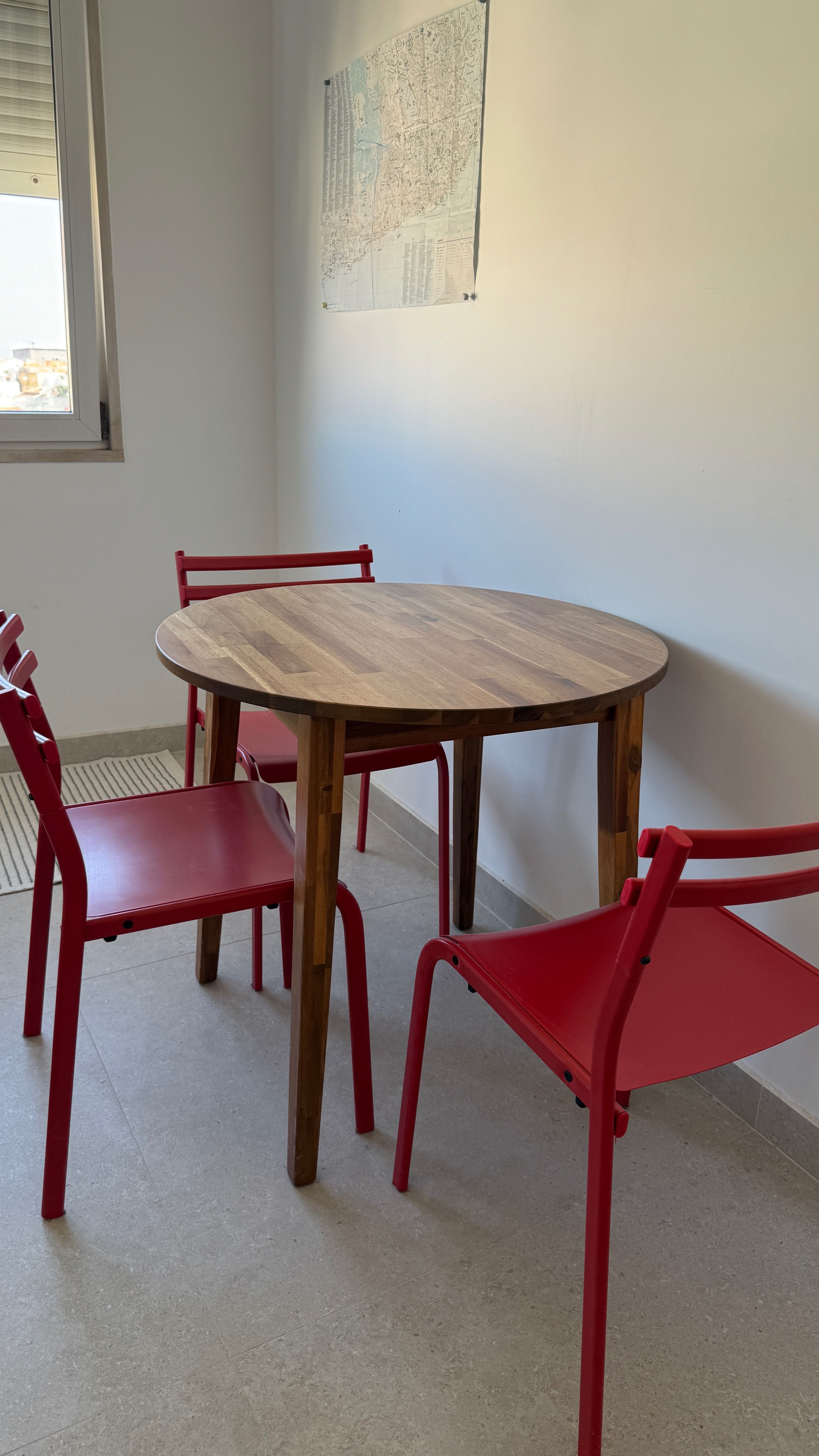 Mesa de jantar redonda - modelo LISABO