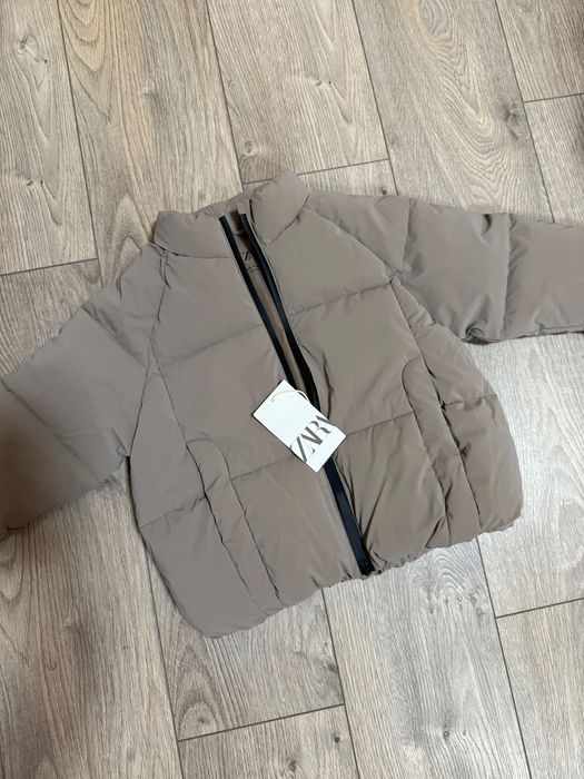Демисезонна куртка від zara