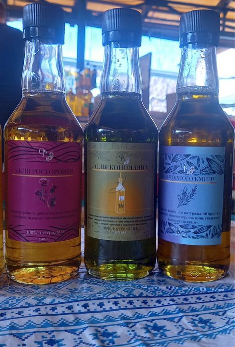 Олія  холодного віджиму. Лляна, гарбузова, конопляна, кунжутна