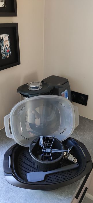 Wielofunkcyjny robot kuchenny z funkcją gotowania Model CY021