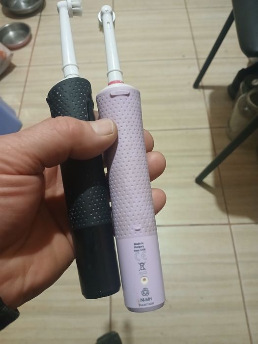 Дешево продам зубну щітку Braun  Oral-B Pro
