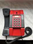Telefon analogowy na przyciski