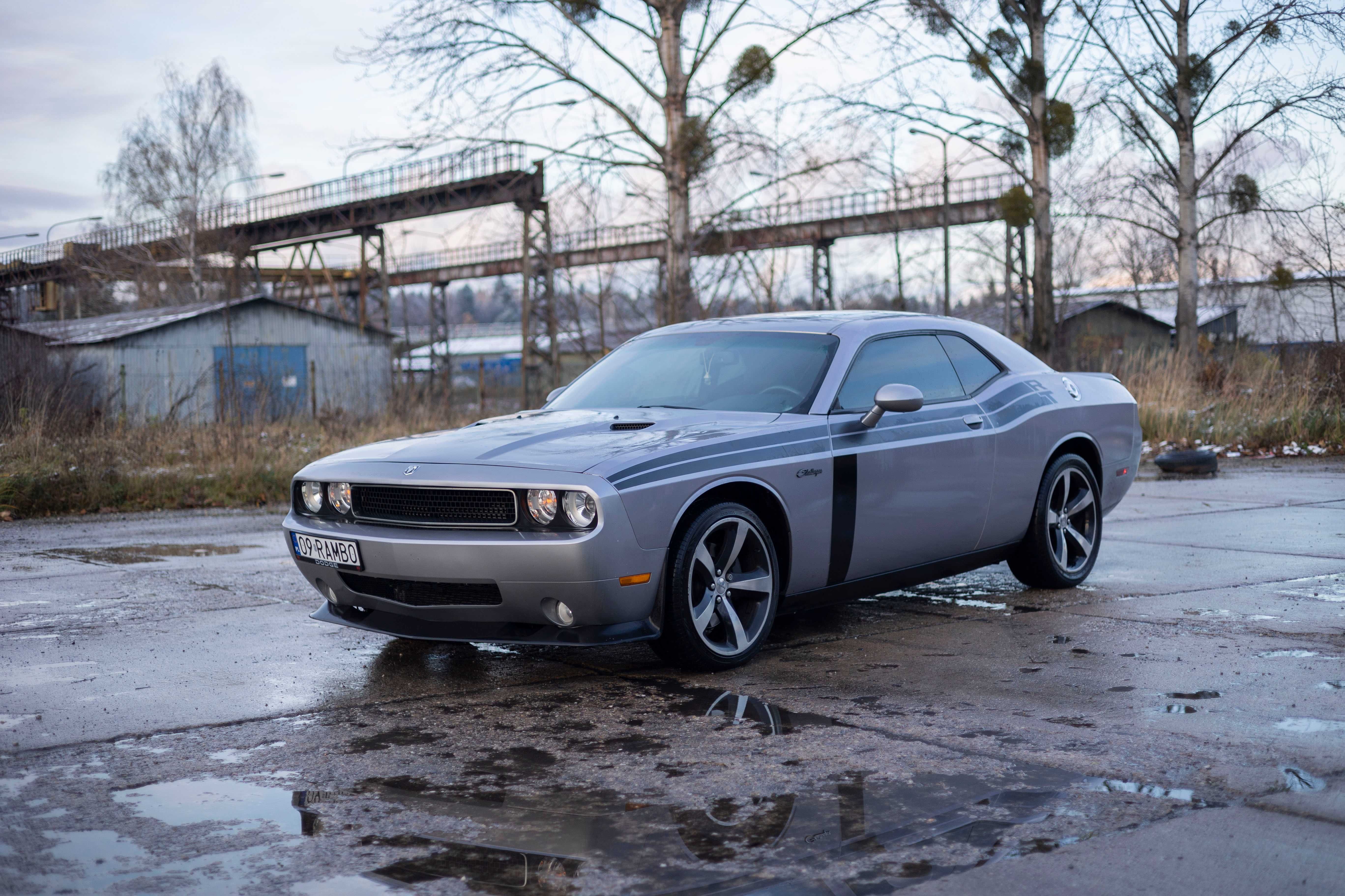 Dodge Challenger 5.7 V8 Hemi 2014r.