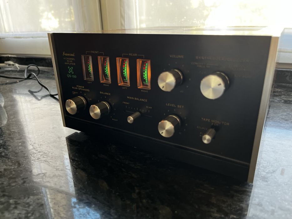 Wzmacniacz Sansui qs-100