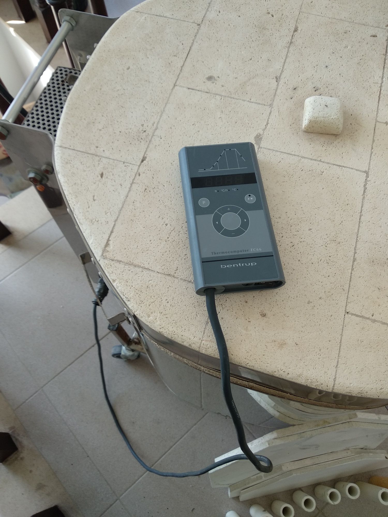 Mufla de cerâmica monofásica