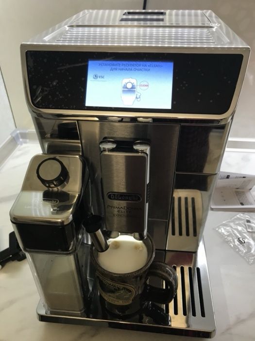 Продам Топ кофемашину Delonghi PrimaDonna Elite ECAM650.85MS