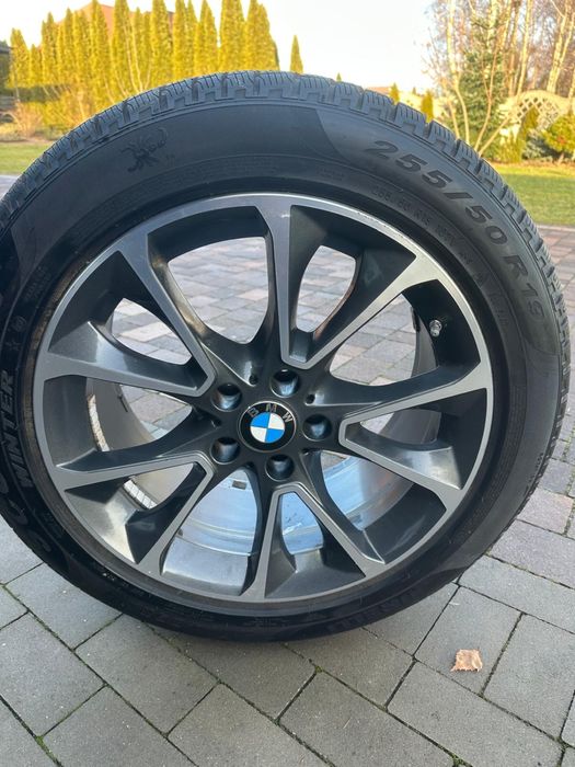 Opony zimowe z felgami BMW