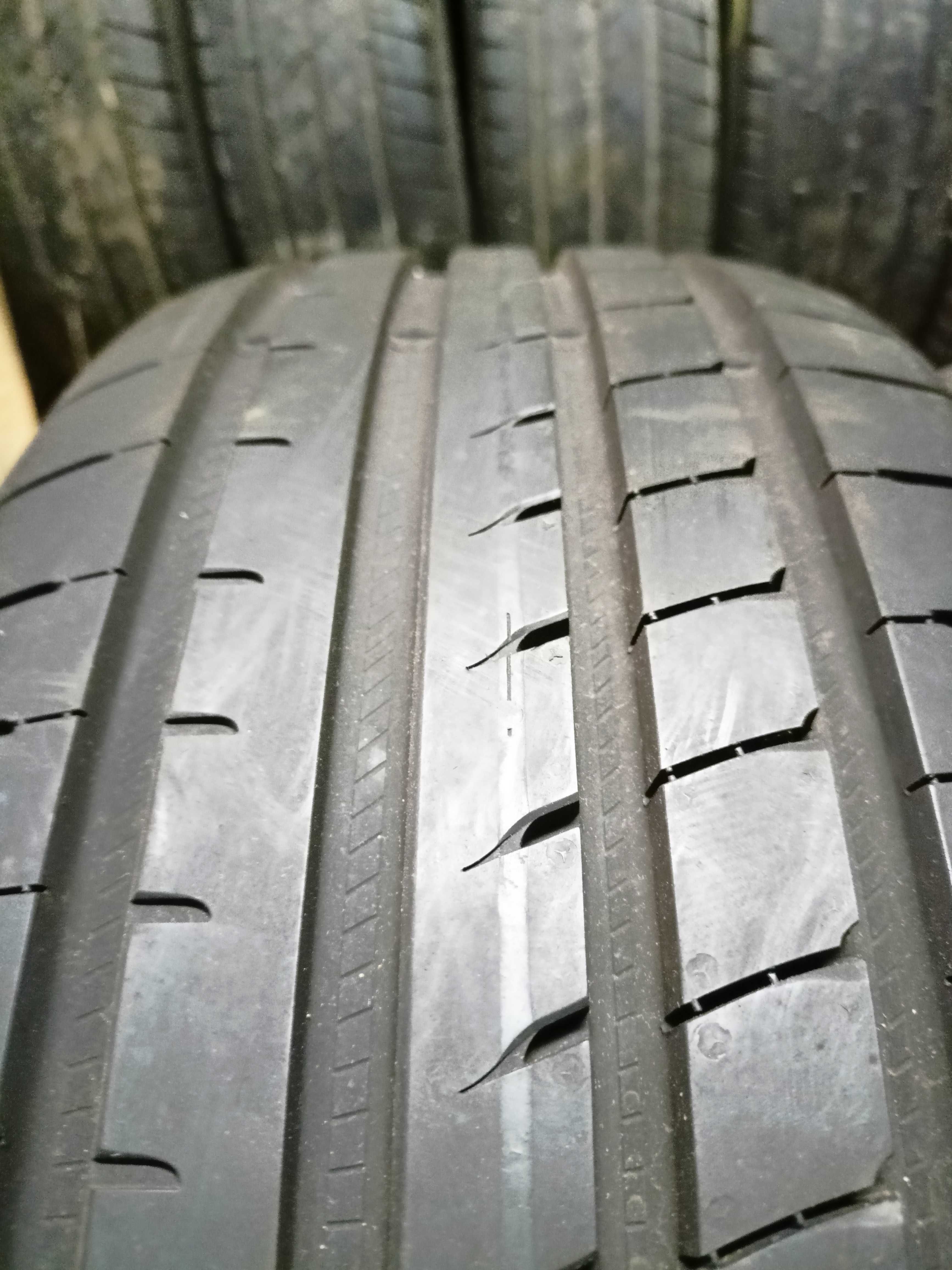 Opony letnie Goodyear Eagle F1 215/45R18 jak nowe 7 mm bieżnika