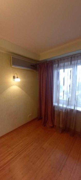 Продаж 2-кімн.квартири з ремонтом Дніпровська набережна 9 А, Березняки