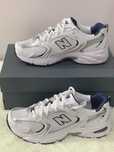 WhiteSilver\NewBalance*Damskie*ModaMR530SG UnisexTrampki.44