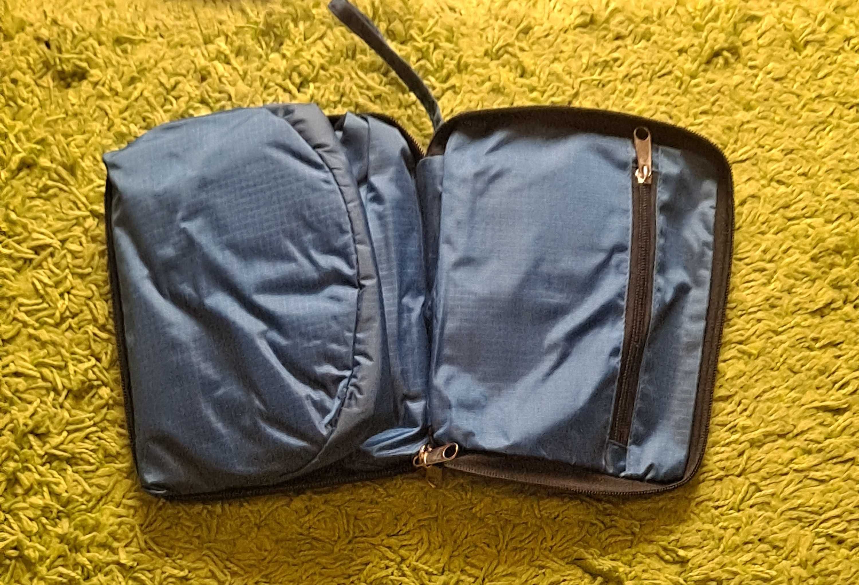 MOCHILA Desportiva DOBRÁVEL  com bolsa e fechos NOVA