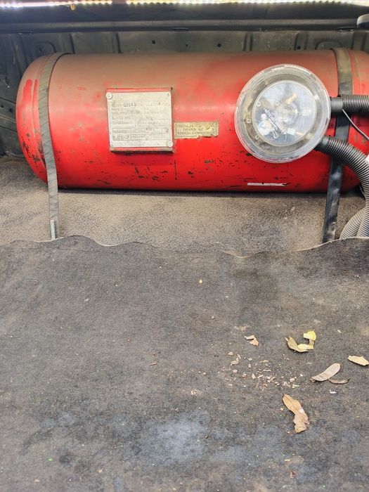 Ауді 100с4 2.8 газ бензин