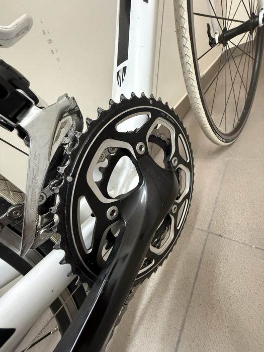 Rower szosowy Trek Domane 2.3