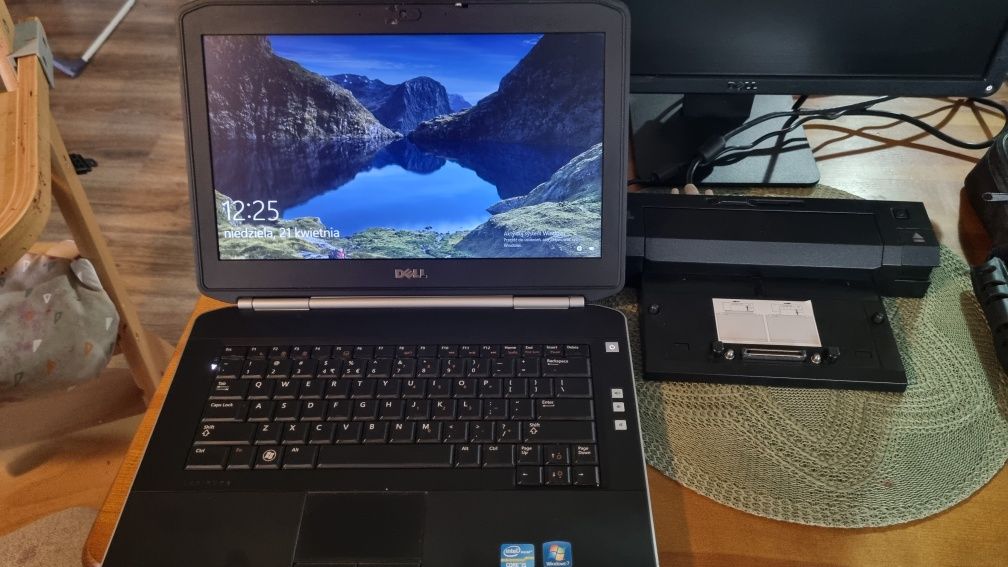 Laptop Dell LATITUDE E5420 i5 4GB/256GB SSD+Monitor 20"+stacja dokując