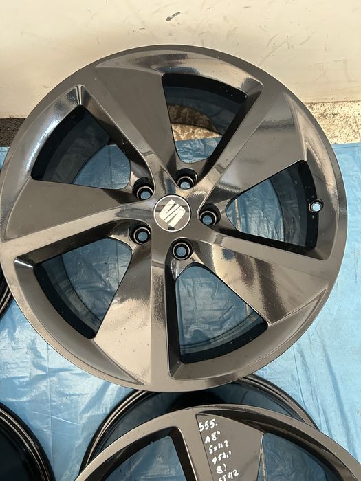 555 Felgi Aluminiowe Oryginał SEAT R 18 5x112 B. Ładne Czarne