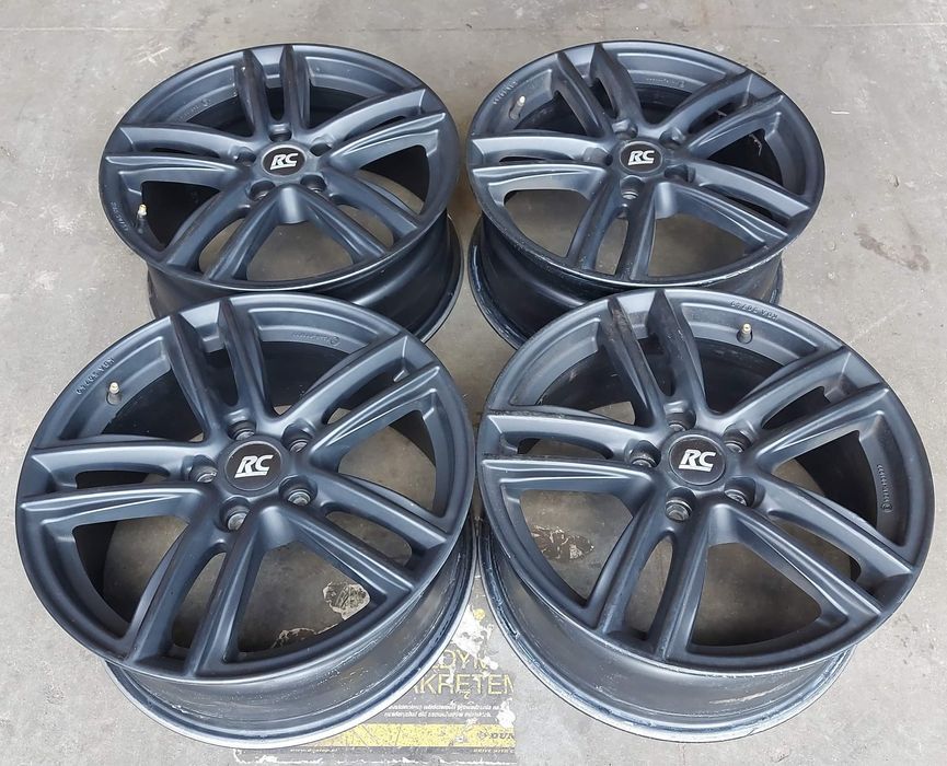 4x Felgi aluminiowe czarne RC 7,5x 17 5x108 ET52,5