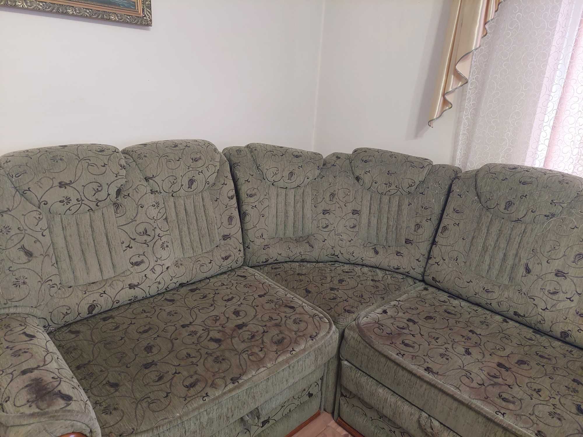 Диван мягкий у вітальню б/у