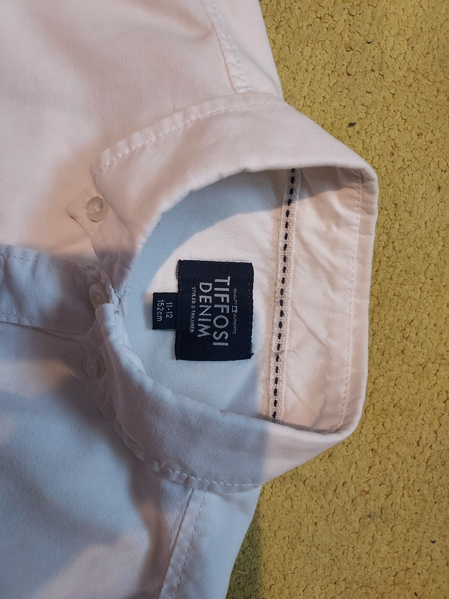 Roupa de menino de 11/12