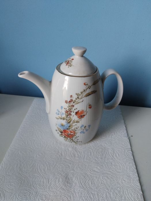 Imbryk porcelanowy