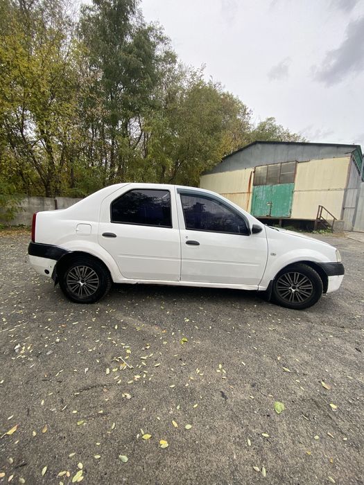 Dacia Logan газ4/бенз переоформление на каждый день всего за 1399$