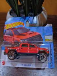 Hot Wheels 23 RAM 1500 Red